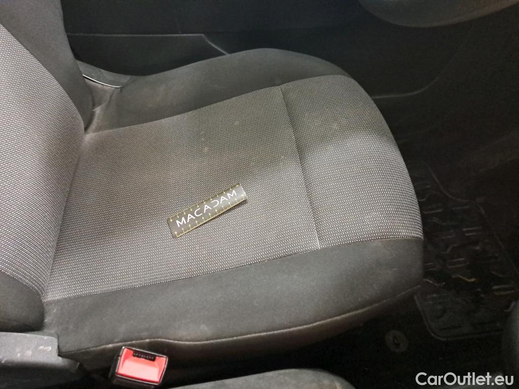  Citroen  Berlingo CITROEN  Van / 2018 / 4P / Fourgonnette Taille M 650kg BlueHDi 100 S&S BVM Club #28