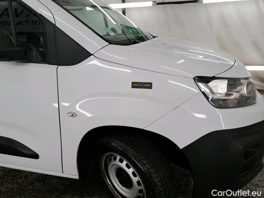  Citroen  Berlingo CITROEN  Van / 2018 / 4P / Fourgonnette Taille M 650kg BlueHDi 100 S&S BVM Club #12