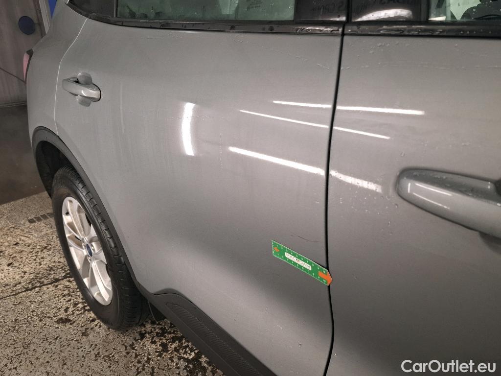  Ford  Kuga FORD  / 2019 / 5P / SUV 2.5 190 hybrid Flexifuel Pshift Titanium #13