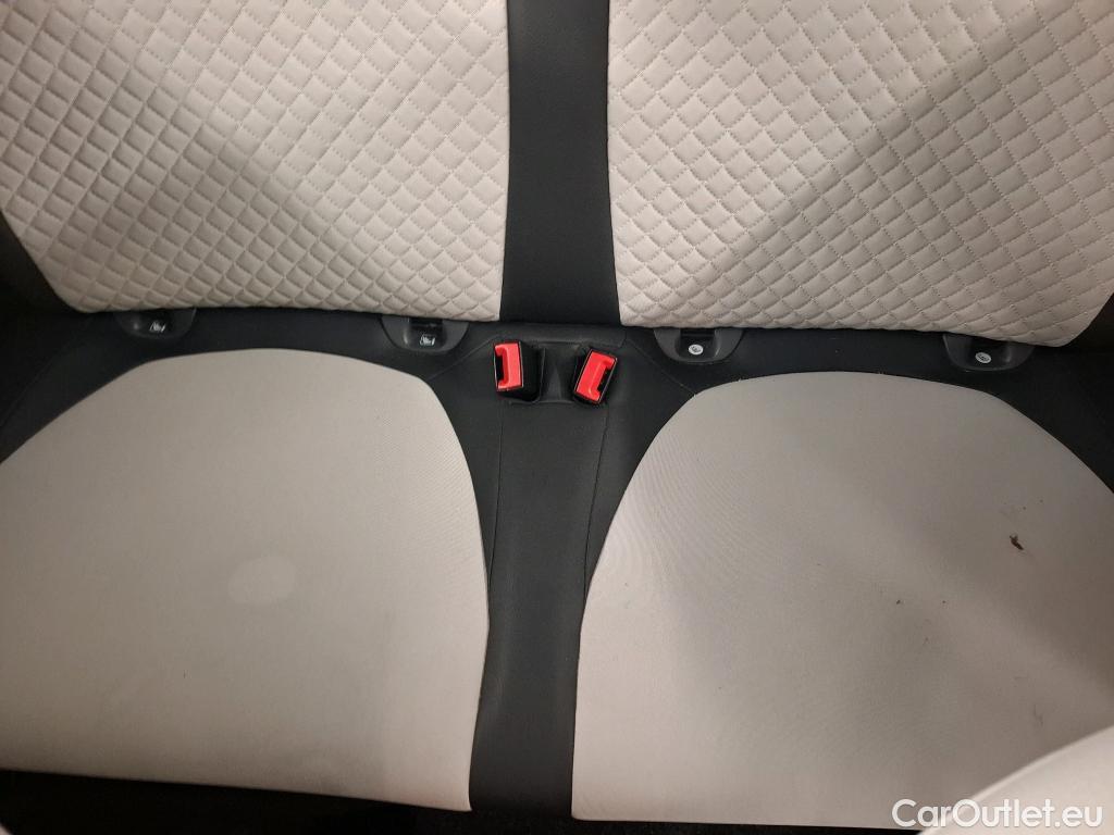  Fiat  500 FIAT  2015 3P Berline Hybrid 1.0 BSG 70 ch Dolcevita #29