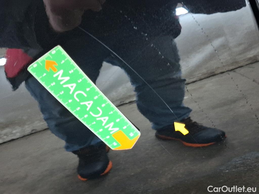  Mercedes  C-Klasse MERCEDES-BENZ Classe C Berline / 2021 / 4P / Berline C 300 e Avantgarde Line #10