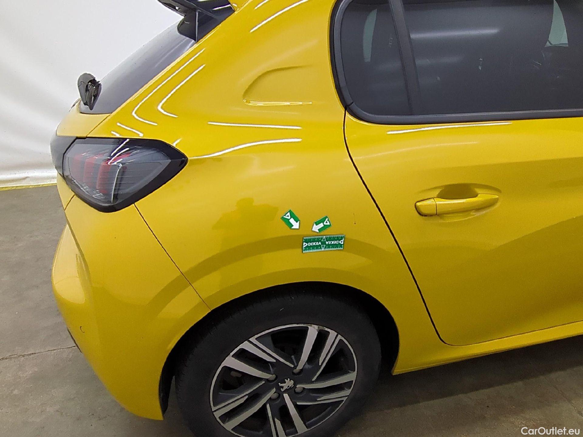  Peugeot  208  Allure Pack 1.5 HDi 100CV BVM6 E6d #30