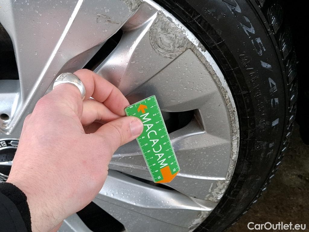  Mercedes  C-Klasse MERCEDES-BENZ Classe C Berline / 2021 / 4P / Berline C 300 e Avantgarde Line #2