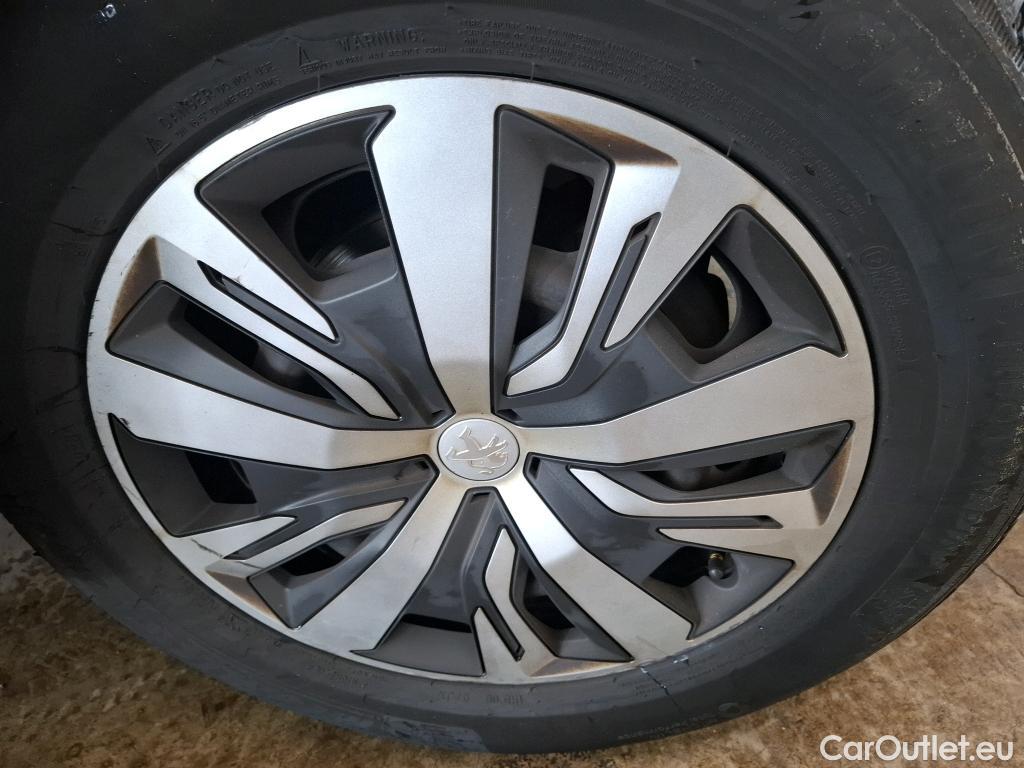  Peugeot  2008  Active Business 1.5 HDi 110CV BVM6 E6d #41