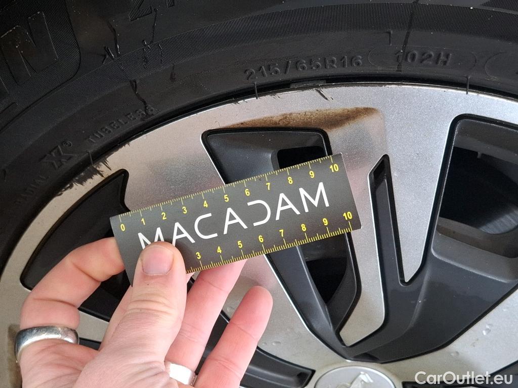  Peugeot  2008  Active Business 1.5 HDi 110CV BVM6 E6d #46