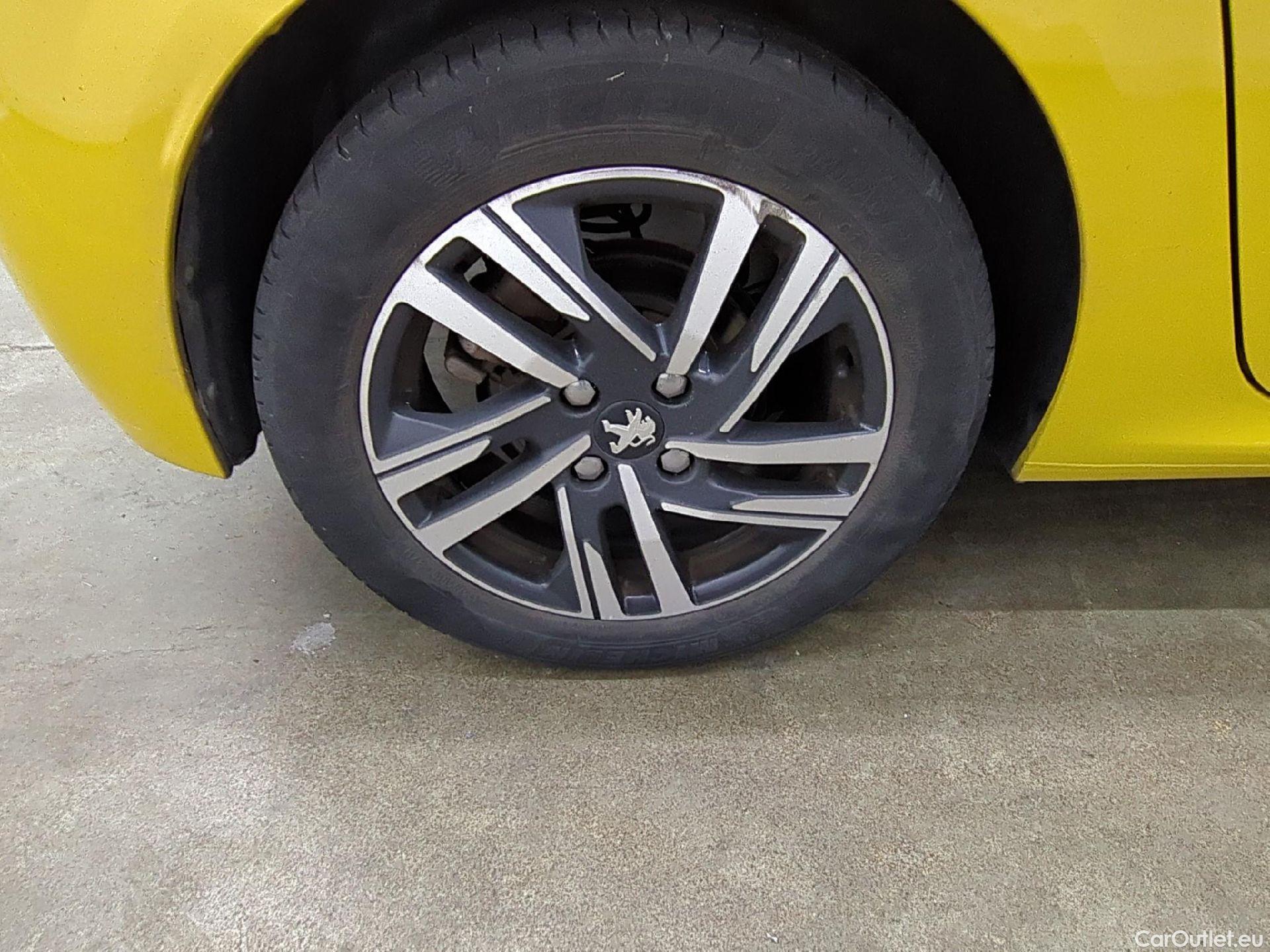  Peugeot  208  Allure Pack 1.5 HDi 100CV BVM6 E6d #20