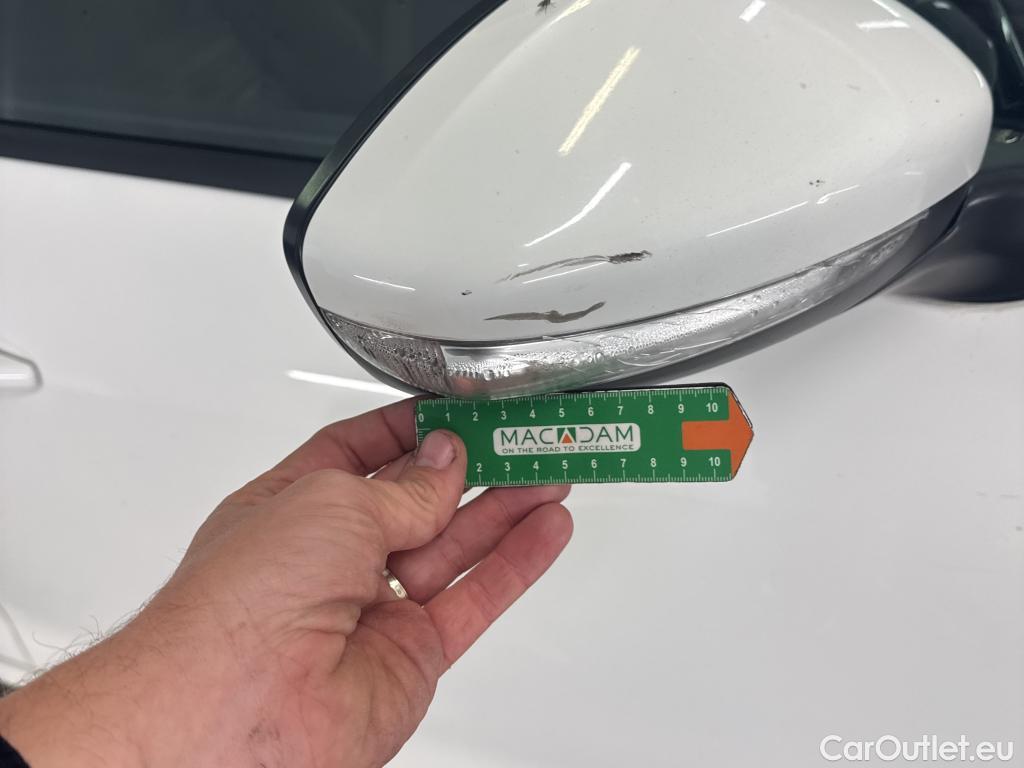  Peugeot  208  Affaire Premium Pack 1.5 HDi 100CV BVM5 E6dT #23