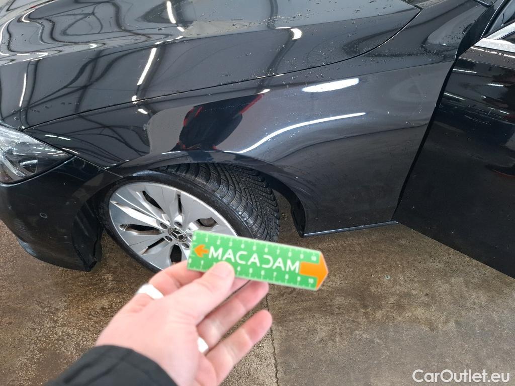  Mercedes  C-Klasse MERCEDES-BENZ Classe C Berline / 2021 / 4P / Berline C 300 e Avantgarde Line #11