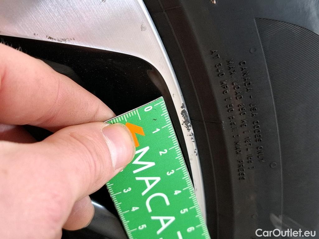  Hyundai  Tucson  Executive 2WD 1.7 CRDi 140CV BVA7 E6 #7