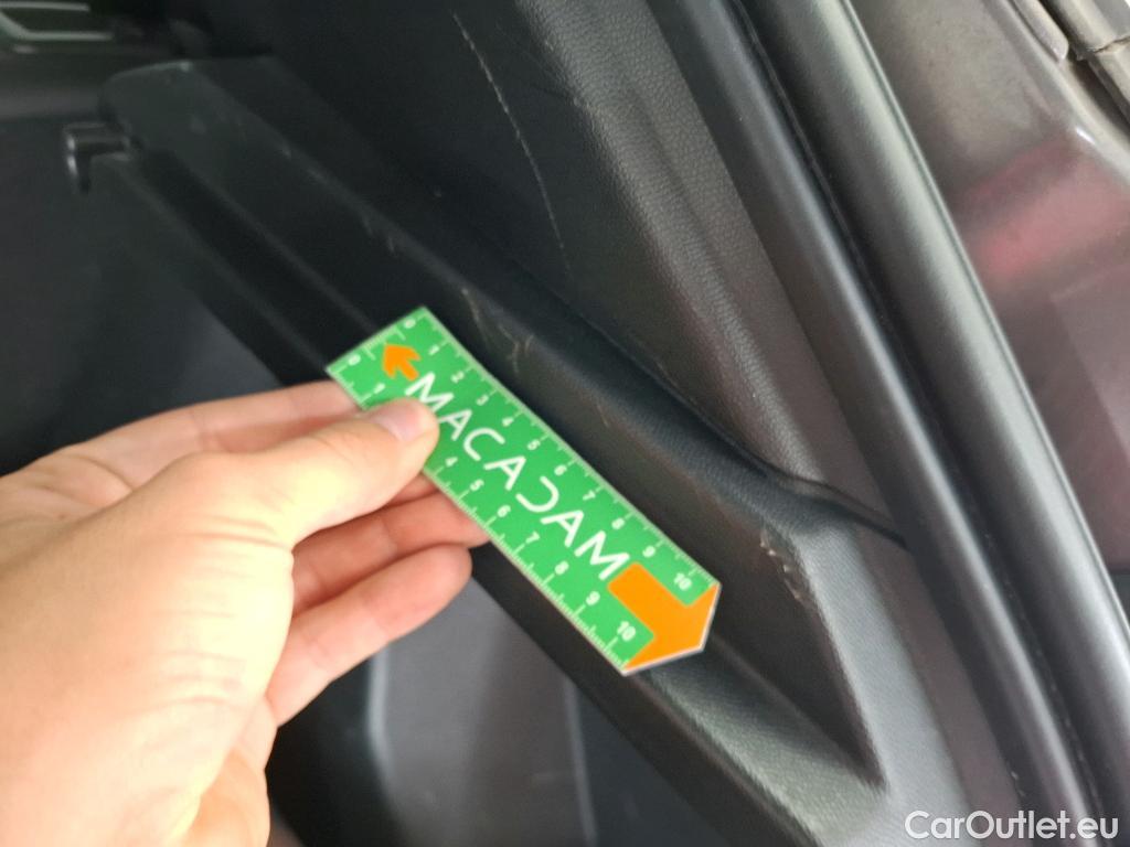  Peugeot  2008  Allure Business 1.2 PureTech 130CV BVA8 E6d #12