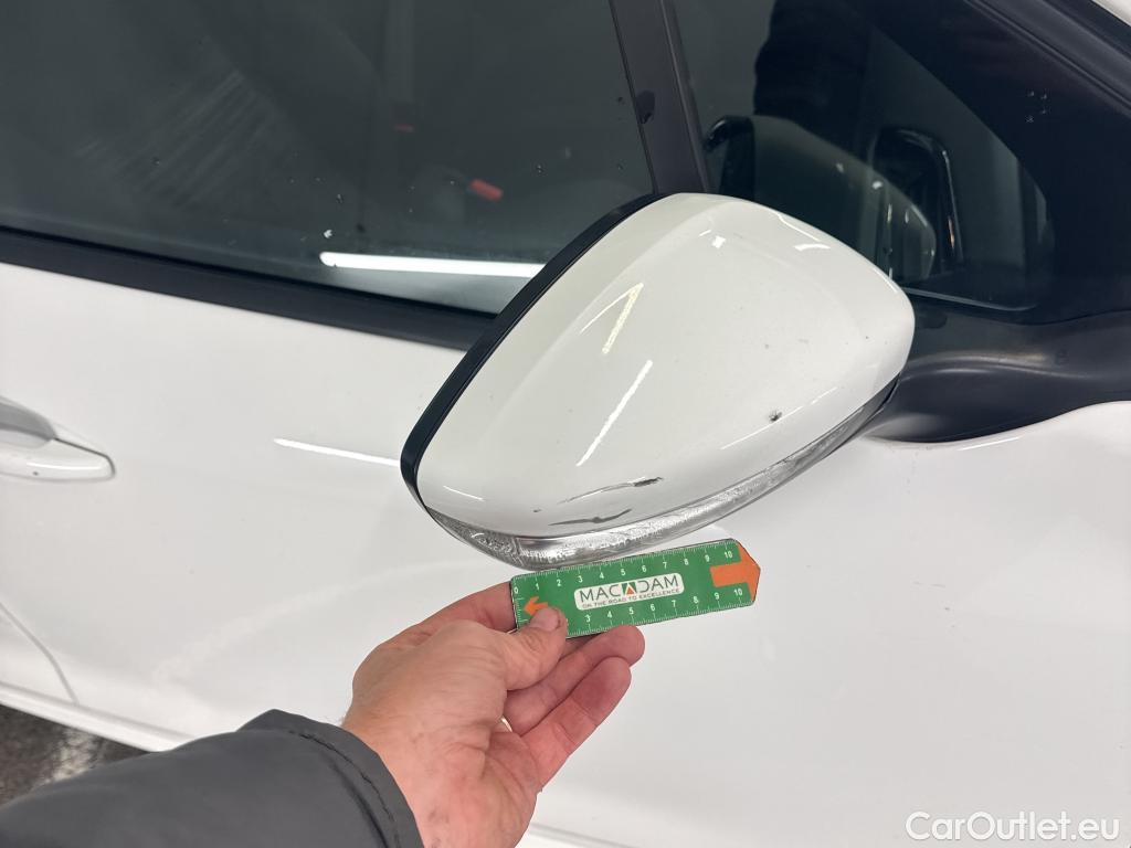  Peugeot  208  Affaire Premium Pack 1.5 HDi 100CV BVM5 E6dT #25