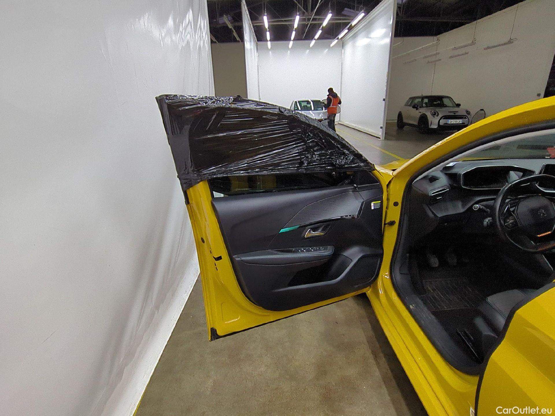  Peugeot  208  Allure Pack 1.5 HDi 100CV BVM6 E6d #12