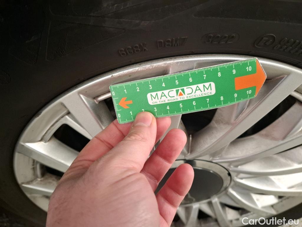  Fiat  500 FIAT  2015 3P Berline Hybrid 1.0 BSG 70 ch Dolcevita #36