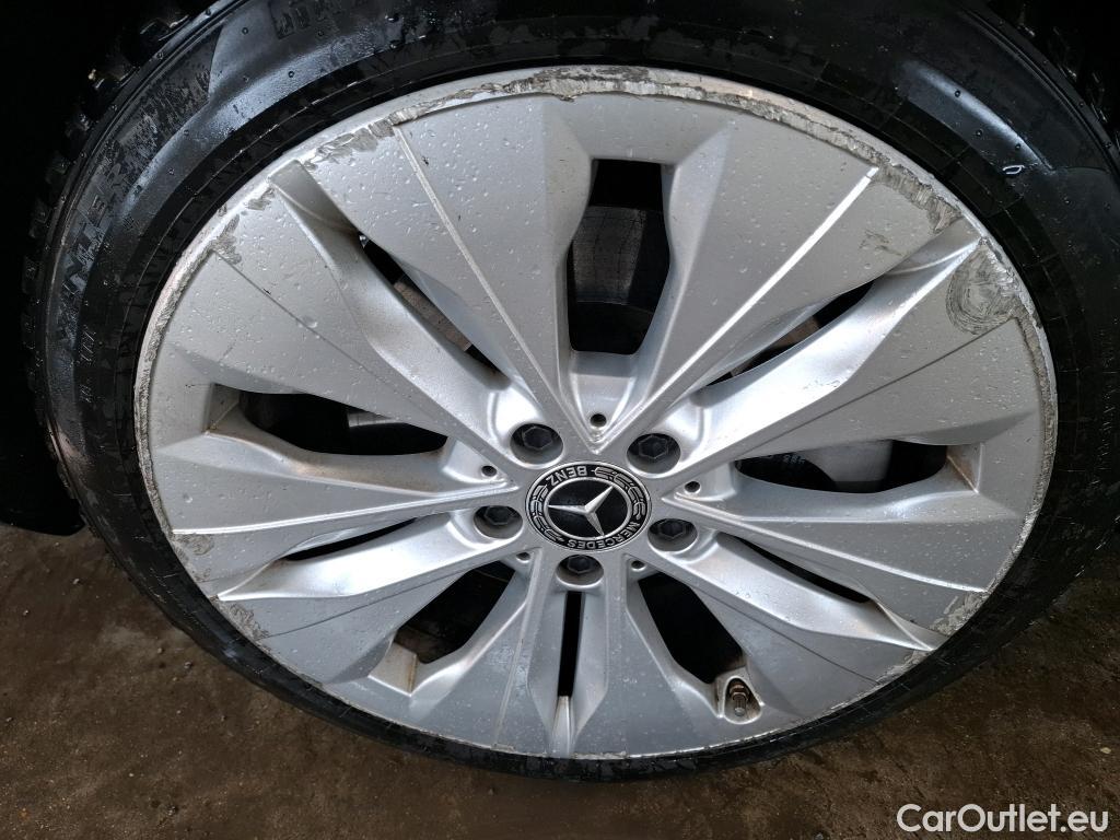  Mercedes  C-Klasse MERCEDES-BENZ Classe C Berline / 2021 / 4P / Berline C 300 e Avantgarde Line #1