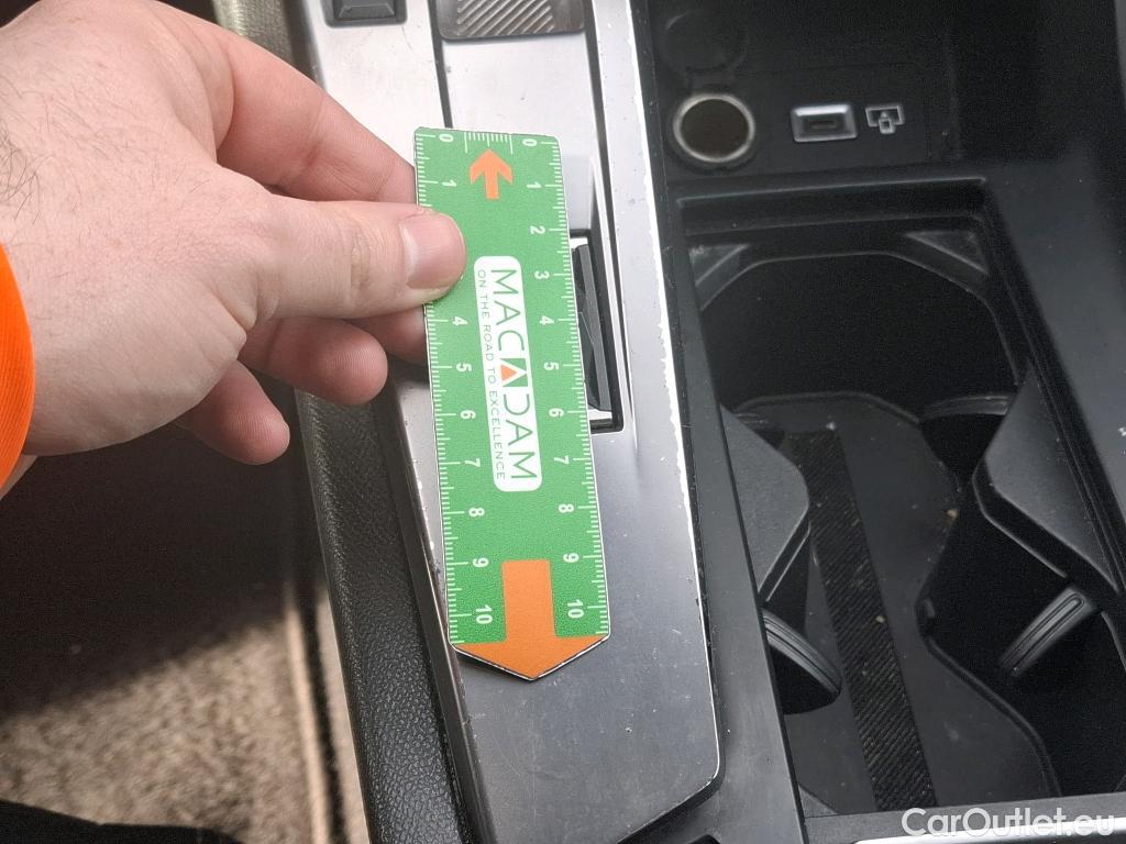  Peugeot  308 PEUGEOT  SW / 2021 / 5P / Break BlueHDi 130 EAT8 ACTIVE PACK #19