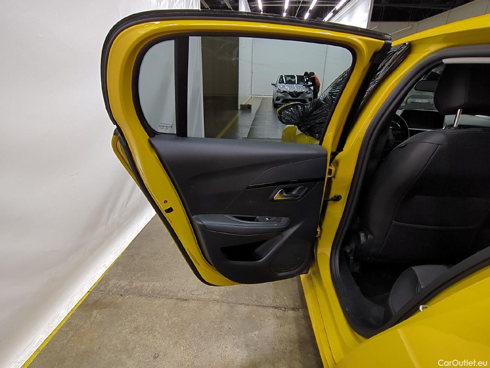  Peugeot  208  Allure Pack 1.5 HDi 100CV BVM6 E6d #16