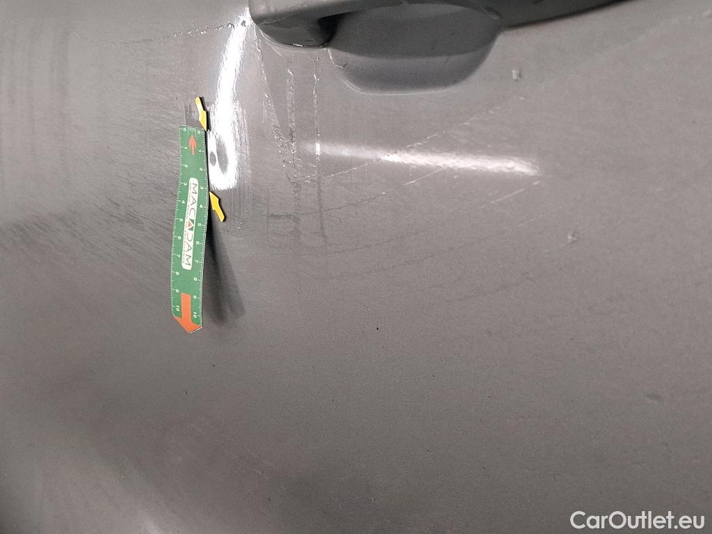  Ford  Kuga FORD  / 2019 / 5P / SUV 2.5 190 hybrid Flexifuel Pshift Titanium #4