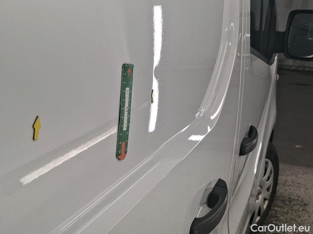  Renault  Trafic RENAULT  / 2019 / 4P / Fourgon tole FG GCF L1H1 1200 dCi 120 #6