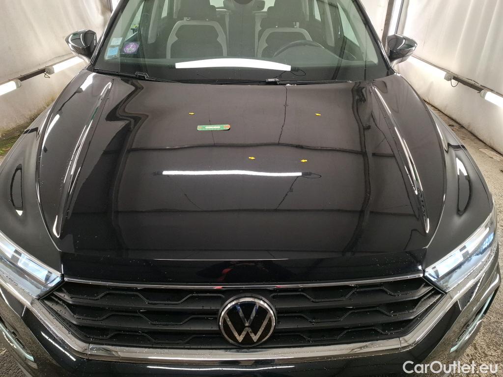  Volkswagen  T-ROC VOLKSWAGEN  / 2017 / 5P / SUV 1.5 TSI 150 EVO CARAT DSG7 #1