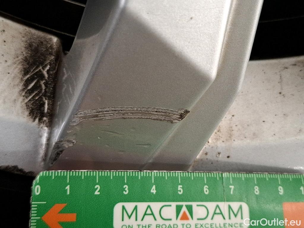  Volkswagen  T-ROC VOLKSWAGEN  / 2017 / 5P / SUV 1.5 TSI 150 EVO CARAT DSG7 #19