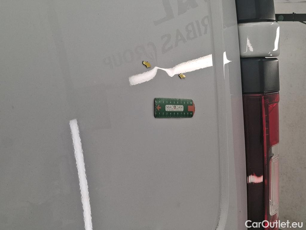  Renault  Trafic RENAULT  / 2019 / 4P / Fourgon tole FG GCF L1H1 1200 dCi 120 #18