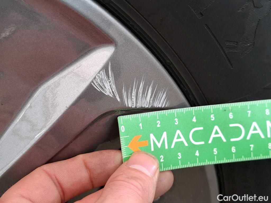  Land Rover  Discovery SUZUKI Vitara / 2015 / 5P / SUV 1.5 Dualjet hybrid PRIVILEGE AT #18