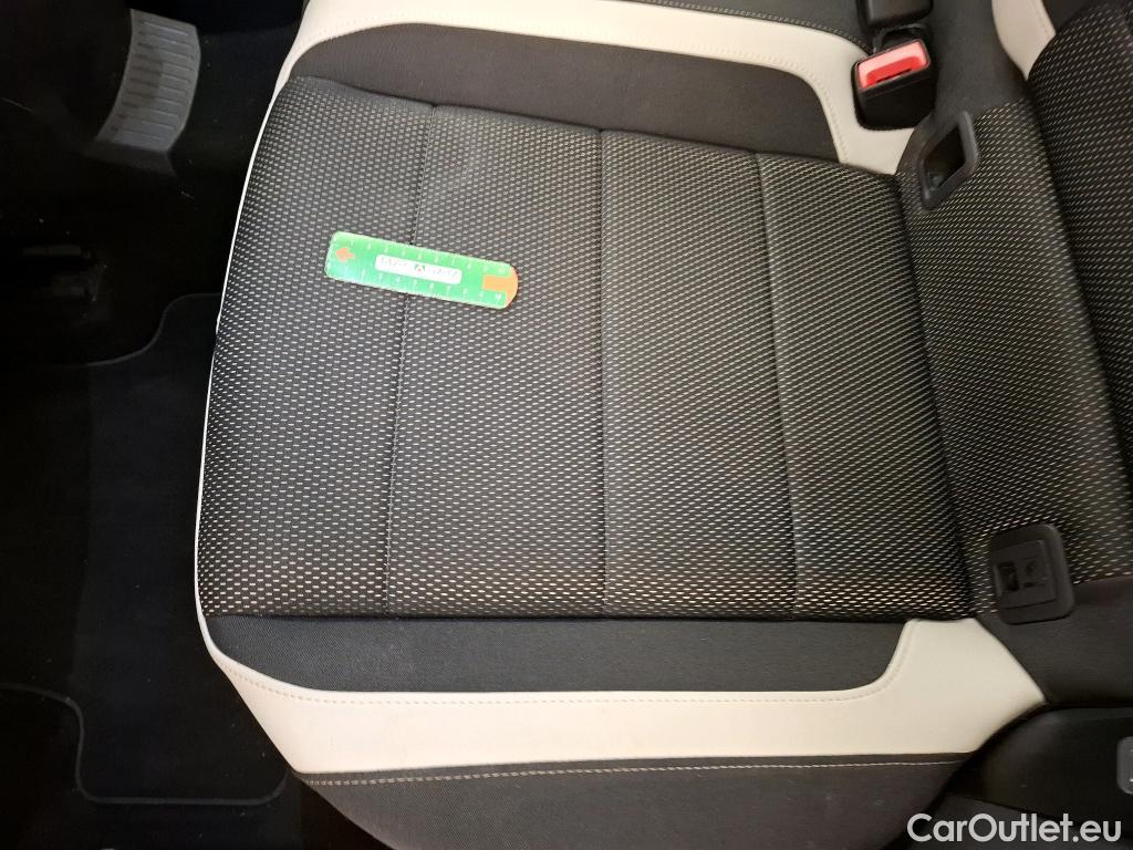  Volkswagen  T-ROC VOLKSWAGEN  / 2017 / 5P / SUV 1.5 TSI 150 EVO CARAT DSG7 #23