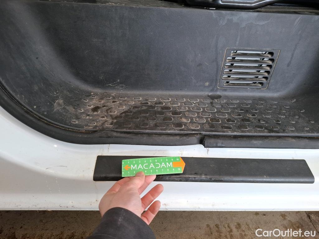  Renault  Trafic  Furgon Grand Confort L1H1 1200 1.6 dCi 125CV BVM6 E6 #71