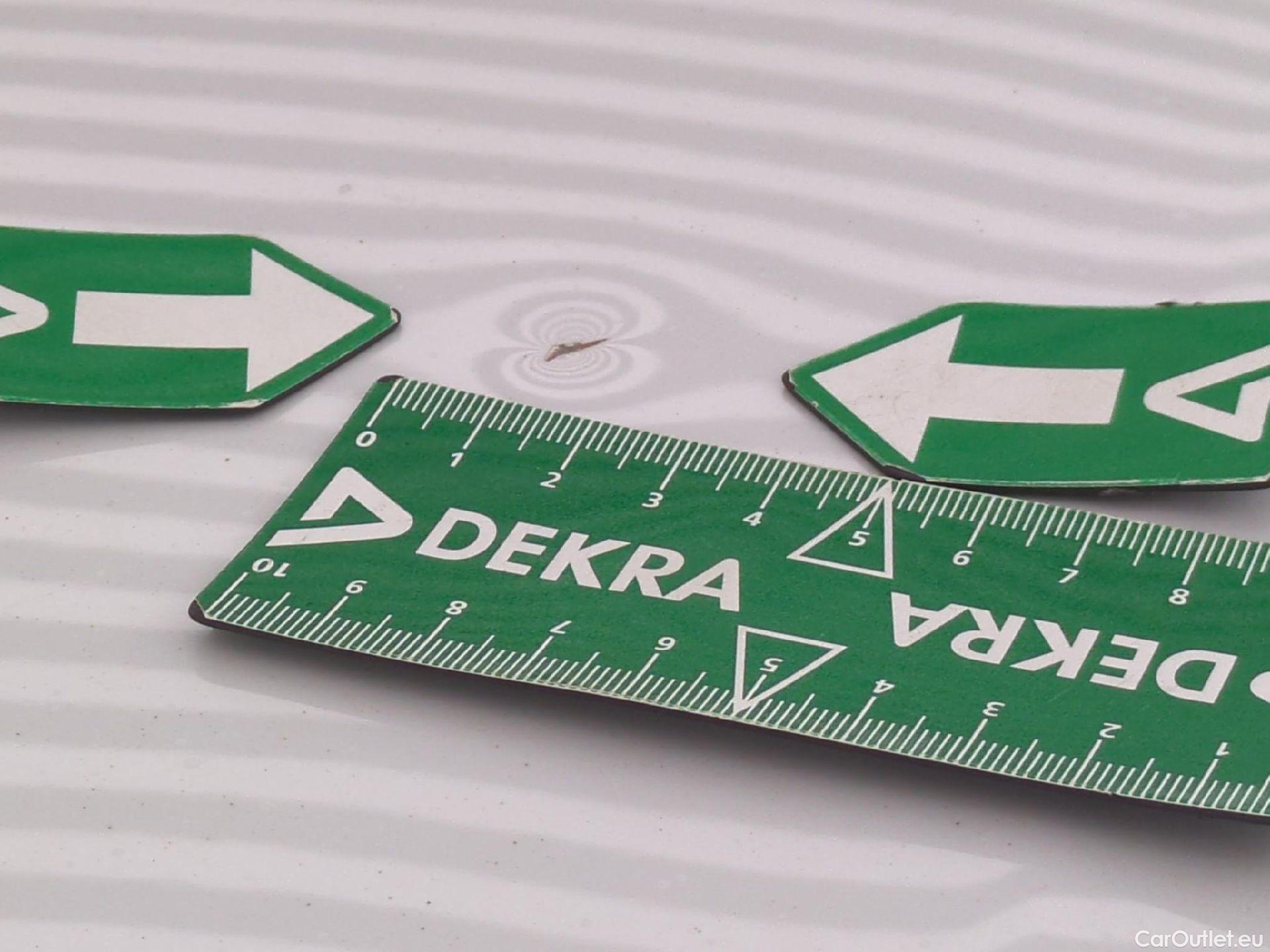  Renault  Megane RENAULT Mégane Berline / 2020 / 5P / Berline Business TCe 140 EDC FAP -21N #20