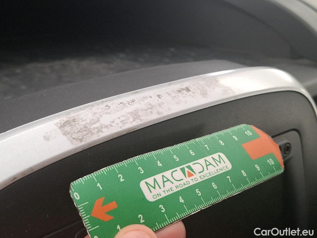  Renault  Trafic RENAULT  / 2019 / 4P / Fourgon tole FG GCF L1H1 1200 dCi 120 #26