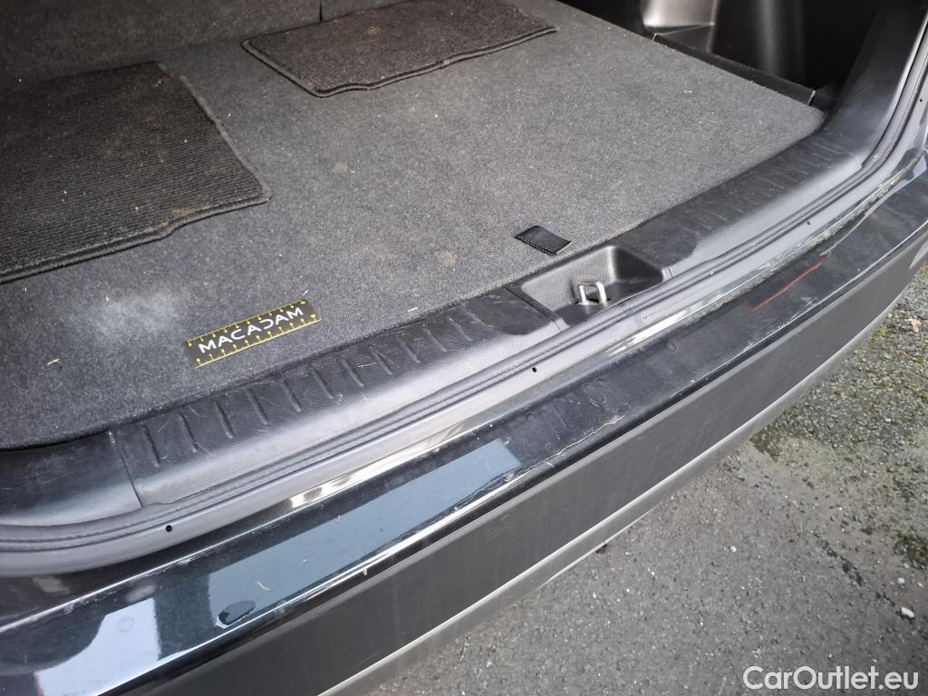  Land Rover  Discovery SUZUKI Vitara / 2015 / 5P / SUV 1.5 Dualjet hybrid PRIVILEGE AT #45