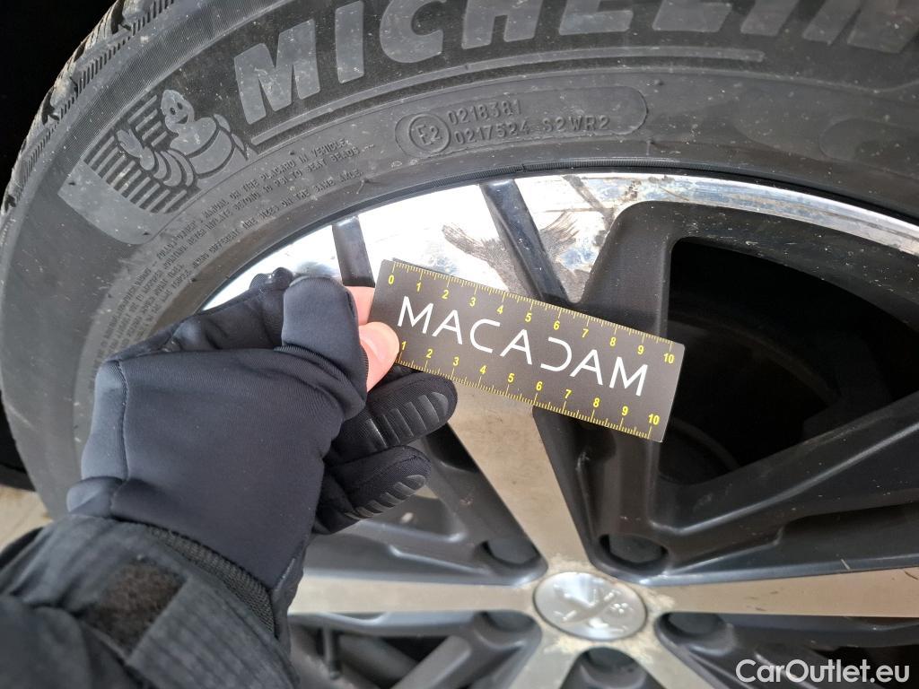  Peugeot  5008  GT Line 1.5 HDi 130CV BVA8 7 Sieges E6dT #25