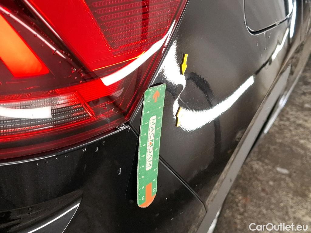  Volkswagen  T-ROC VOLKSWAGEN  / 2017 / 5P / SUV 1.5 TSI 150 EVO CARAT DSG7 #6