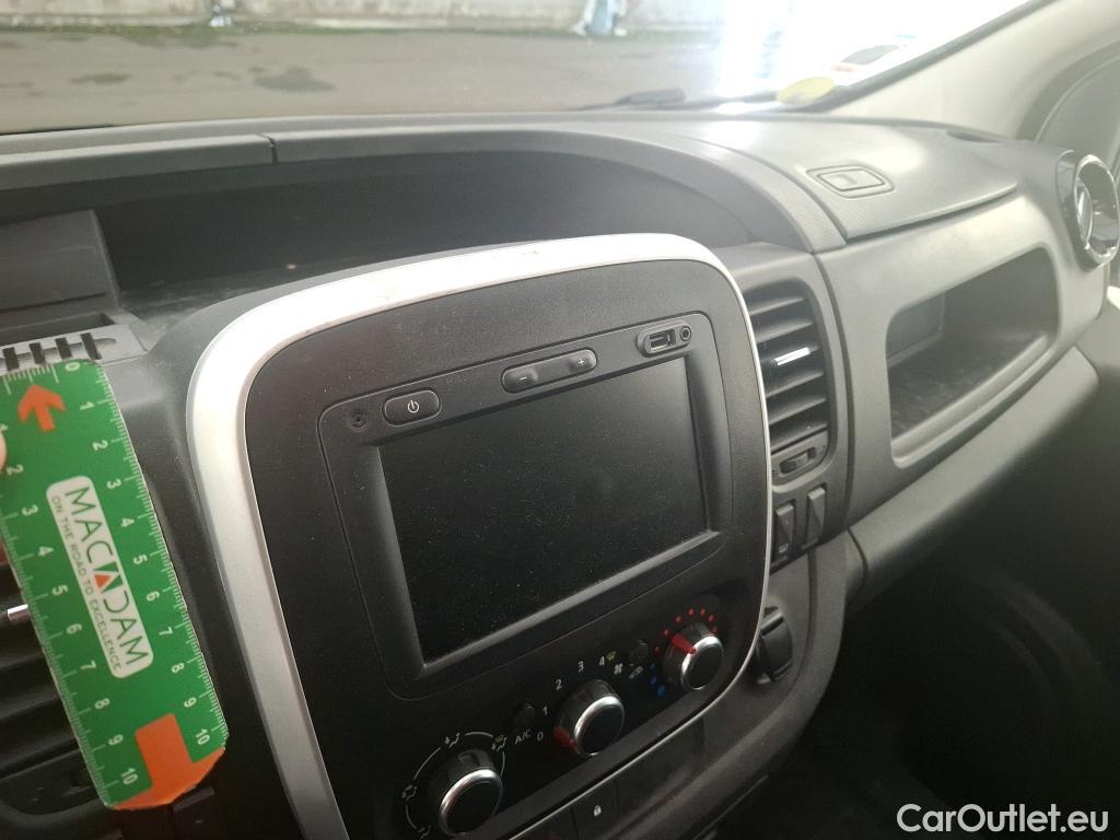  Renault  Trafic RENAULT  / 2019 / 4P / Fourgon tole FG GCF L1H1 1200 dCi 120 #25