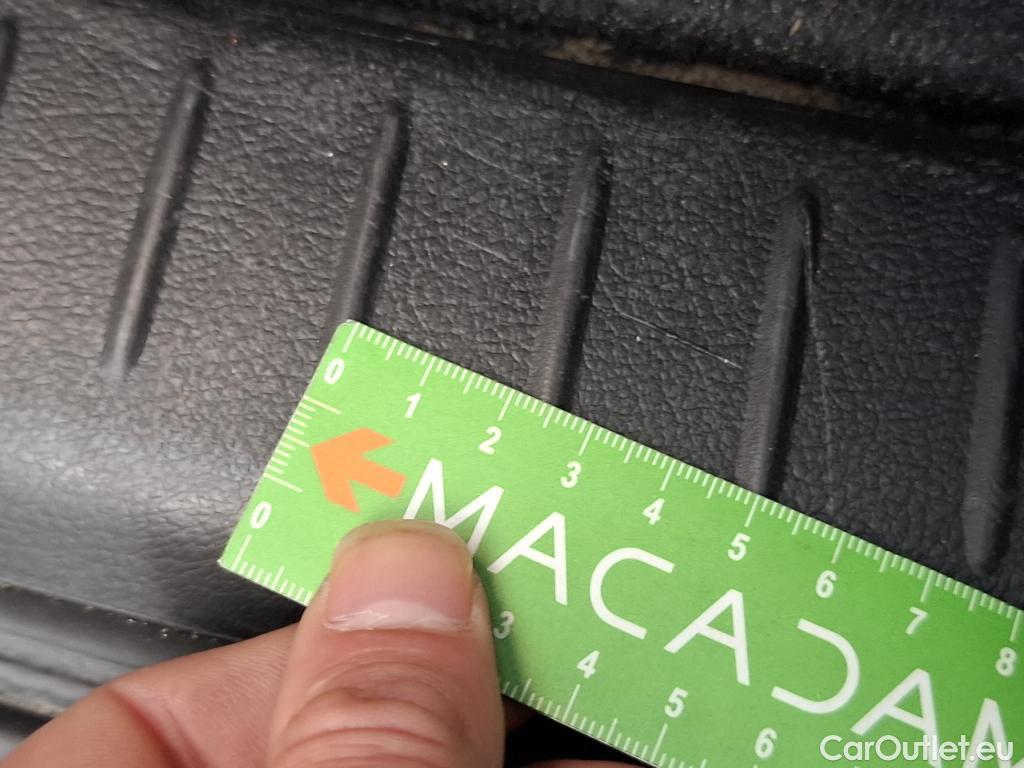  Land Rover  Discovery SUZUKI Vitara / 2015 / 5P / SUV 1.5 Dualjet hybrid PRIVILEGE AT #44