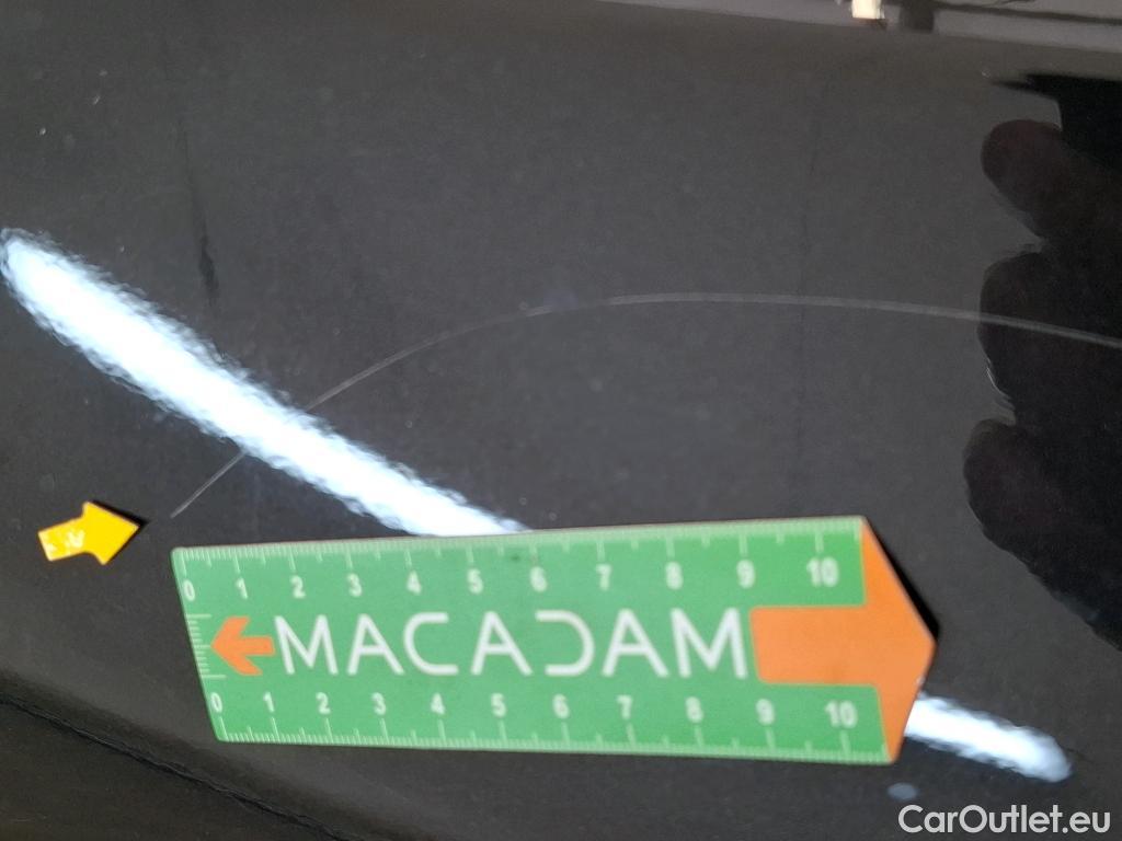  Land Rover  Discovery SUZUKI Vitara / 2015 / 5P / SUV 1.5 Dualjet hybrid PRIVILEGE AT #4