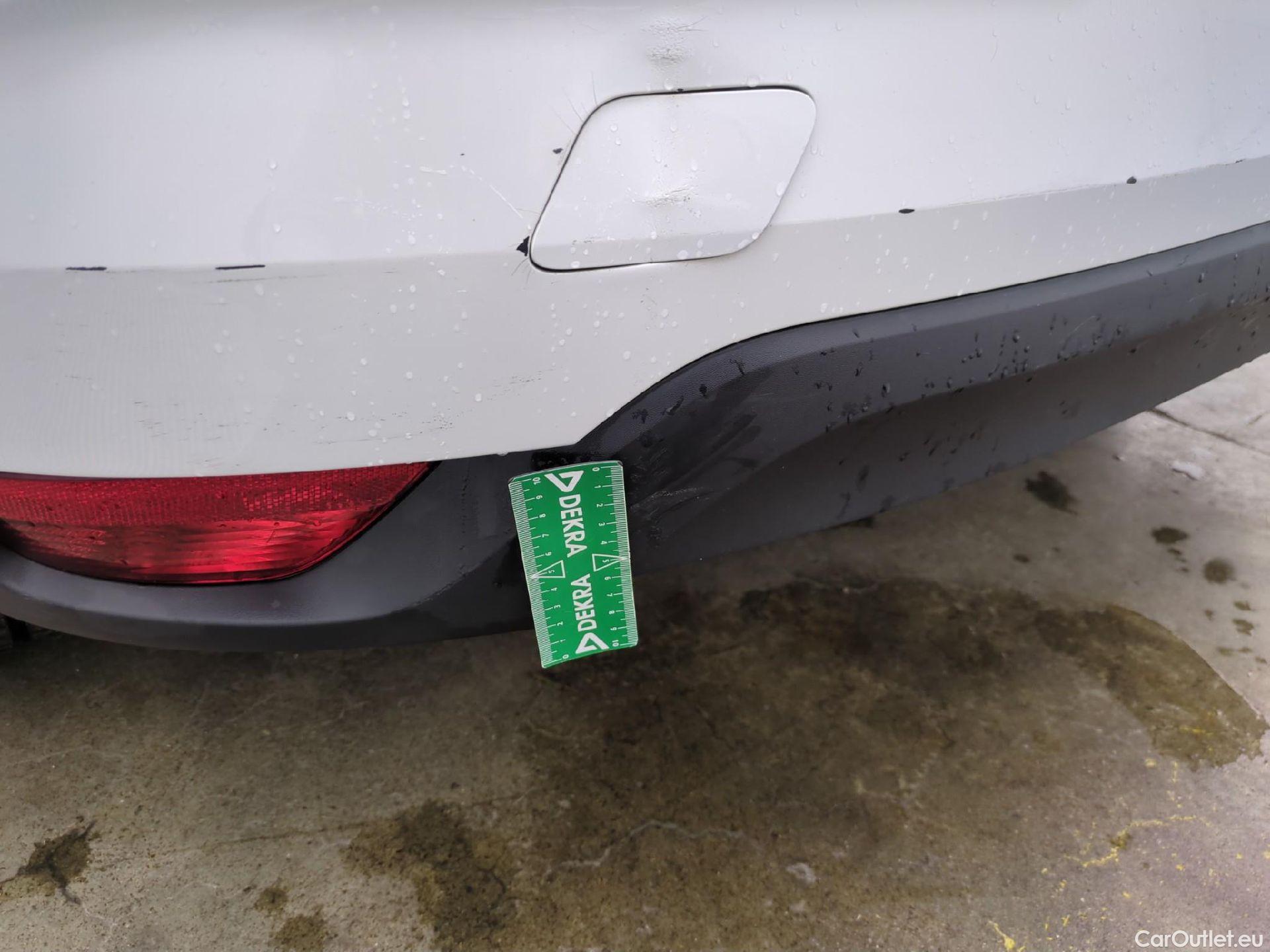  Renault  Megane RENAULT Mégane Berline / 2020 / 5P / Berline Business TCe 140 EDC FAP -21N #33