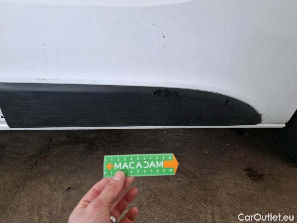  Renault  Trafic  Furgon Grand Confort L1H1 1200 1.6 dCi 125CV BVM6 E6 #61