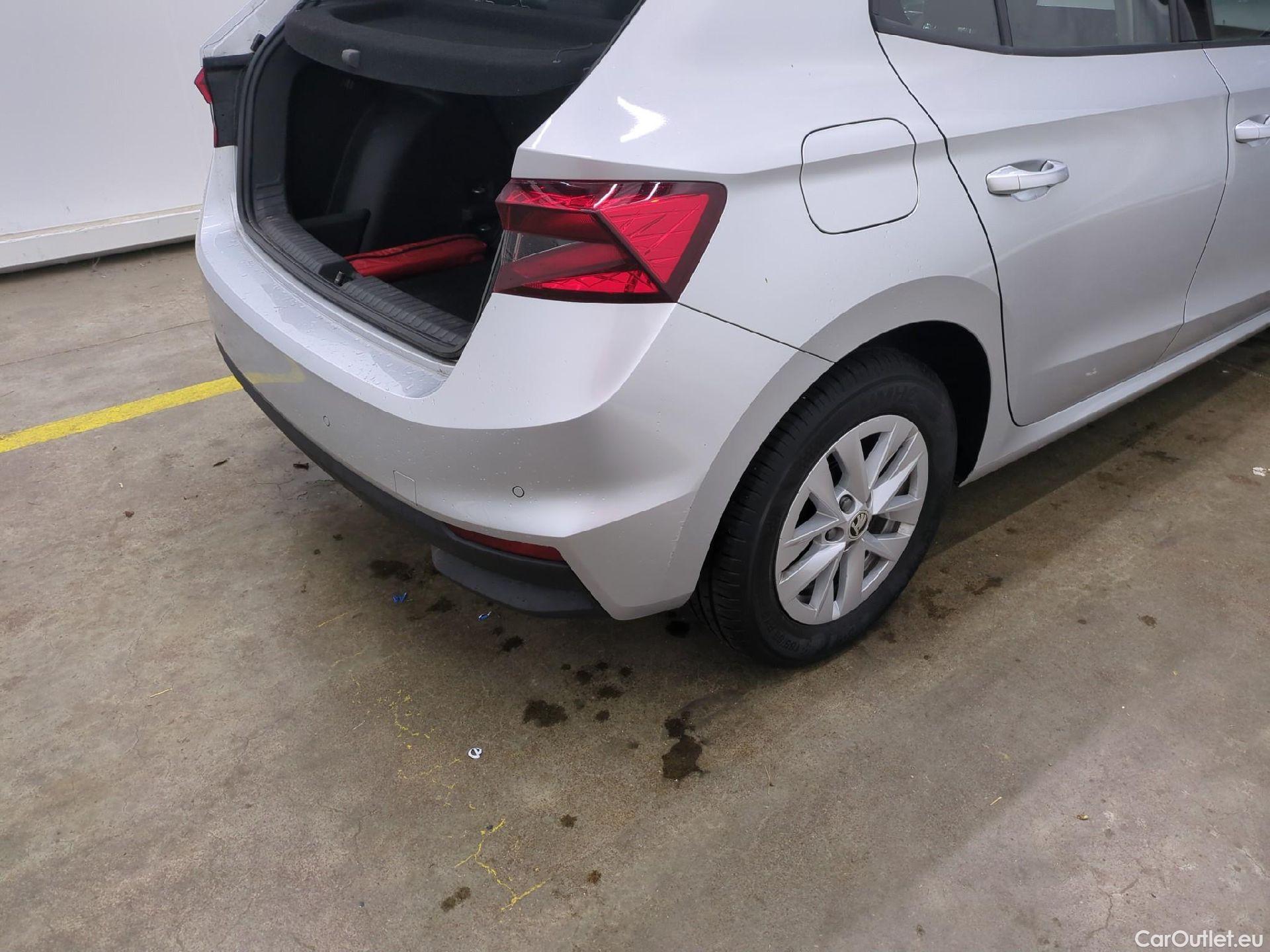  Skoda  Fabia  Ambition 1.0 MPI 80CV BVM5 E6d #5