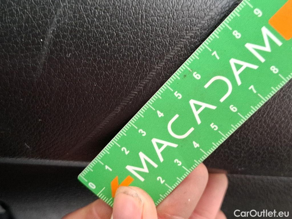  Land Rover  Discovery SUZUKI Vitara / 2015 / 5P / SUV 1.5 Dualjet hybrid PRIVILEGE AT #2