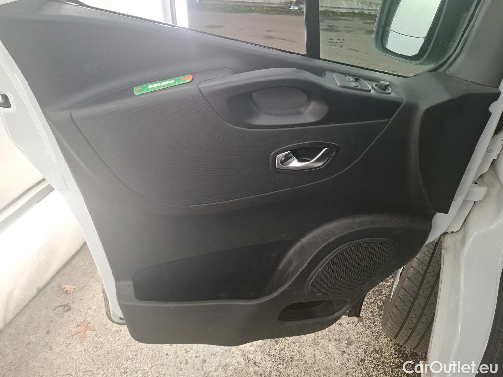  Renault  Trafic RENAULT  / 2019 / 4P / Fourgon tole FG GCF L1H1 1200 dCi 120 #13