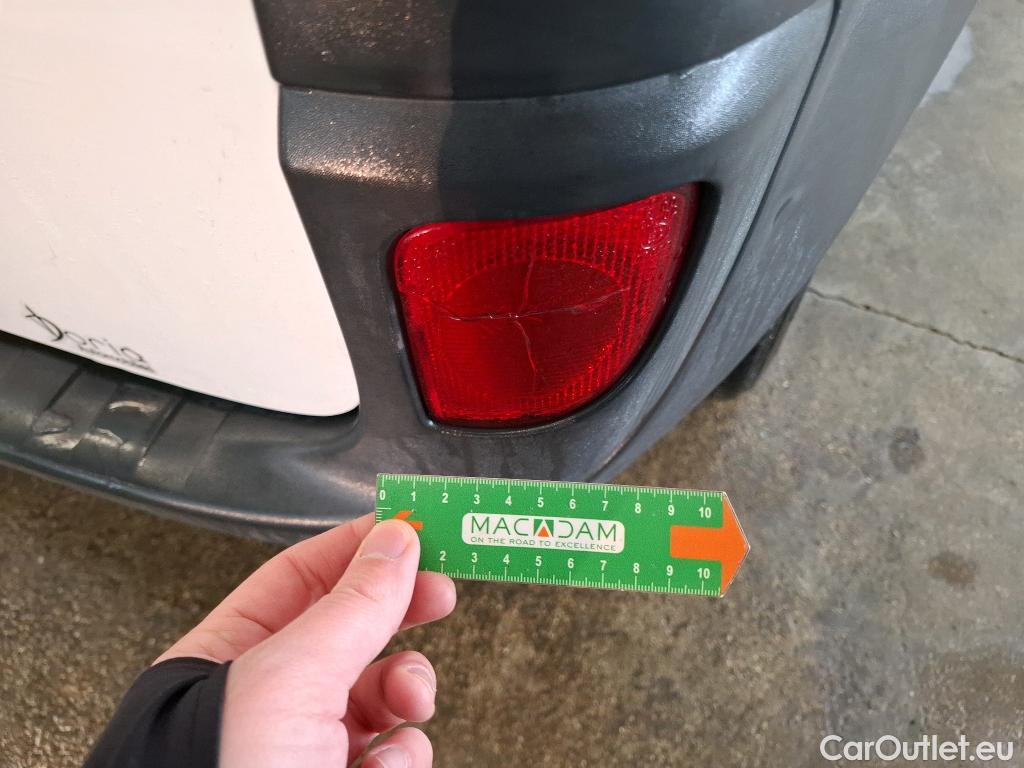  Renault  Kangoo  Express Grand Confort (L1) 1.5 dCi 110CV BVM6 E6 #25