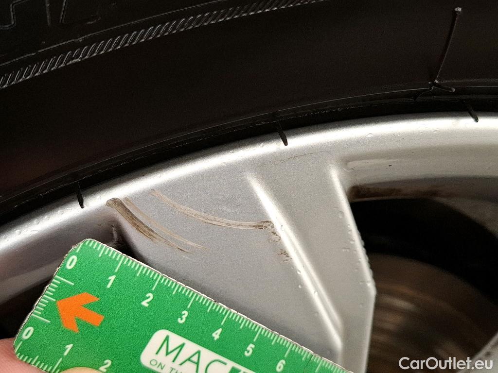  Volkswagen  T-ROC VOLKSWAGEN  / 2017 / 5P / SUV 1.5 TSI 150 EVO CARAT DSG7 #17