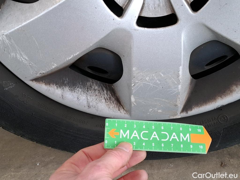  Renault  Kangoo  II Express Maxi Extra (Série Spéciale) 1.5 dCi 95CV BVM6 E6dT #92