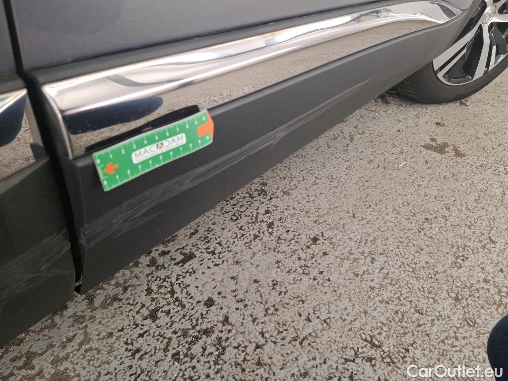  Peugeot  5008  Allure 1.2 PureTech 130CV BVM6 E6d #16