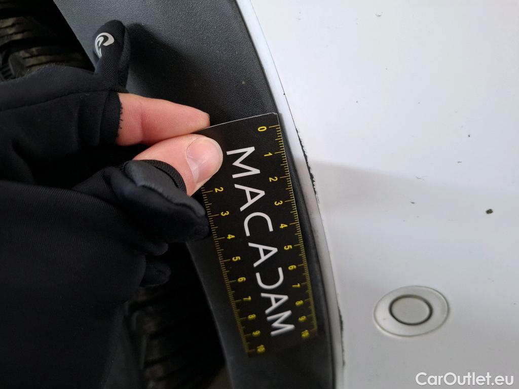  Peugeot  5008  GT Line 1.5 HDi 130CV BVA8 7 Sieges E6dT #12