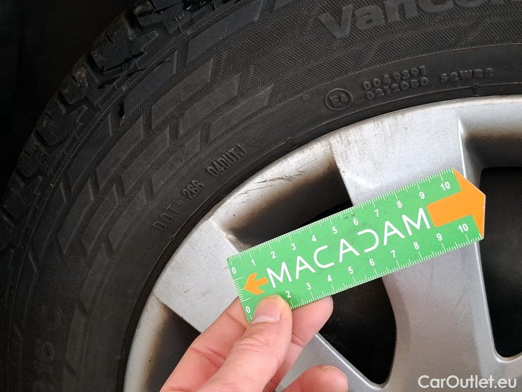  Renault  Trafic  Furgon Grand Confort L1H1 1200 1.6 dCi 125CV BVM6 E6 #47