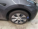  Tesla  Model Y TESLA  72.5 kWh Dual Motor Long Range (324 kW) 5d #71