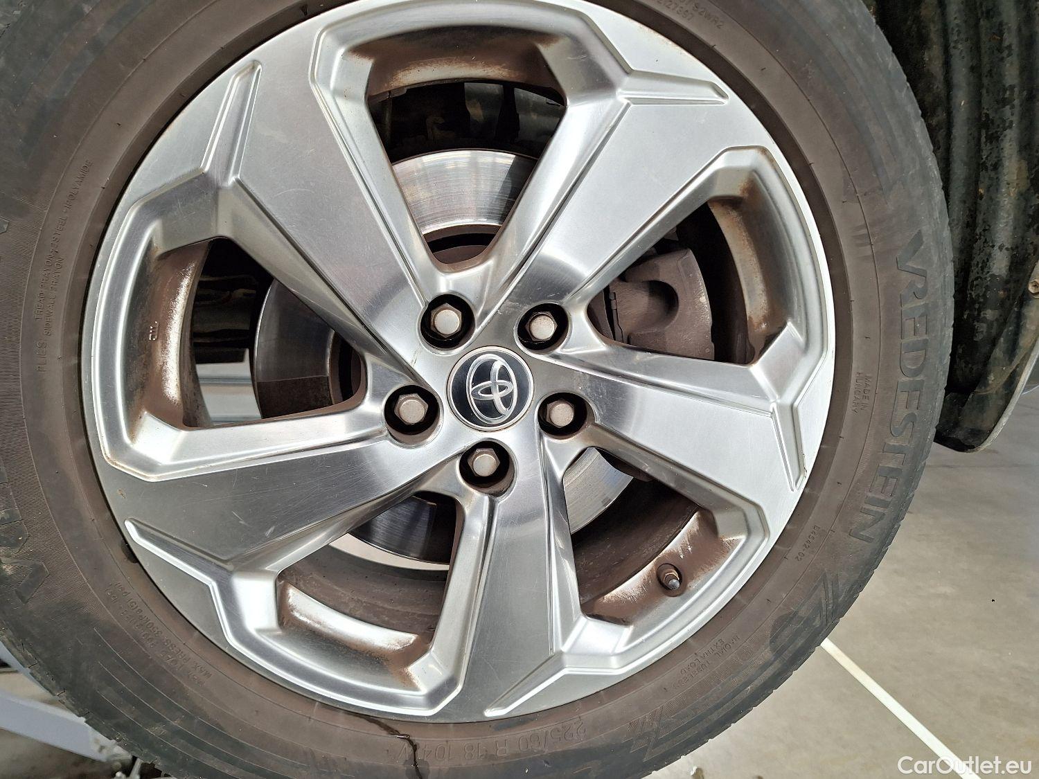  Toyota  RAV4 Toyota,  '18, Toyota  2.5 VVT-i Hybrid Dynamic Plus 4x4 E-CV #1