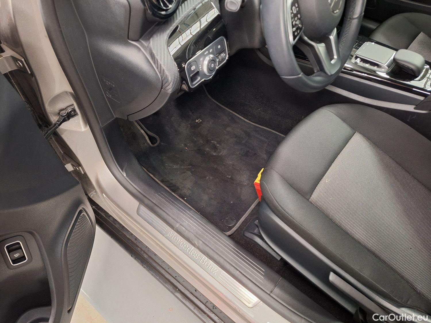  Mercedes  A-Klasse Mercedes, A-Class Berline '18, Mercedes-Benz  Limousine A 180d Business S #21